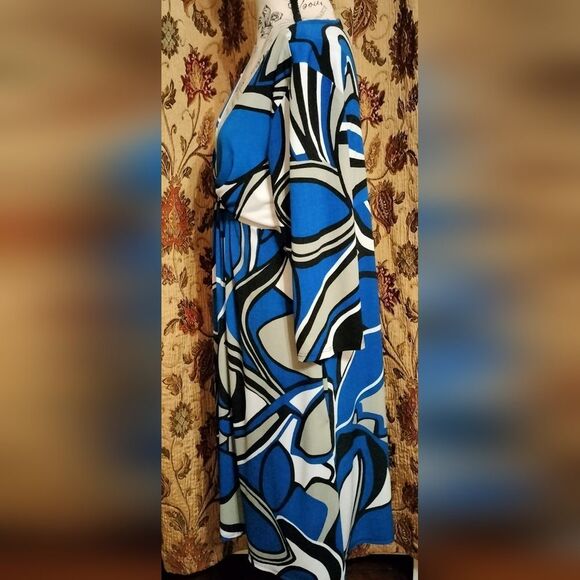 Bisou Bisou V-Neck 3/4 Length Sleeve Fit & Flare Dress. Size 14. - Picture 4 of 6